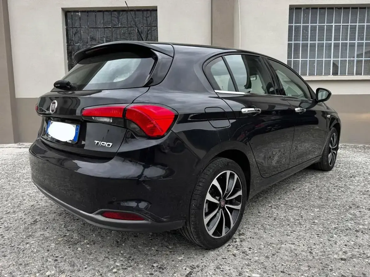 Usata Fiat Tipo S 120 CV (88 kW) 2017 Nero Berlina