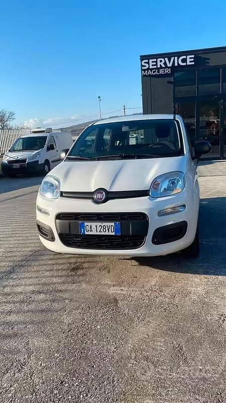 Usata Fiat Panda Easy 69 CV (50 kW) 2020 Bianco Utilitaria