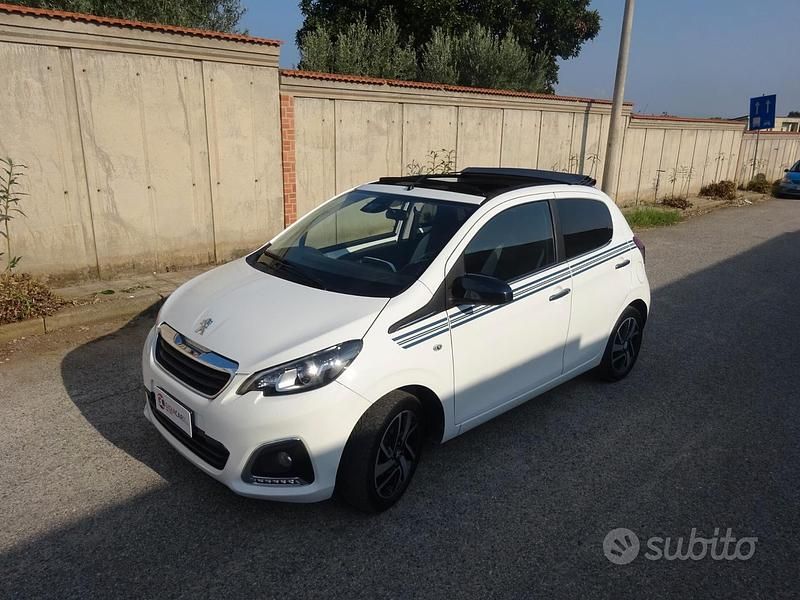 Bianco Usata 2018 Peugeot 108 Active Due volumi | 9800 € (Buon prezzo) - Immagine 1/4