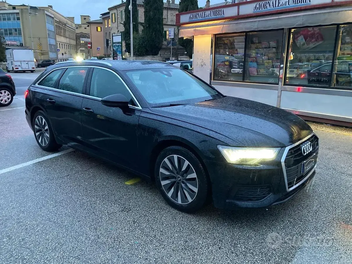 Begagnad Audi A6 Business 201 HK (147 kW) 2022 Svart Kombi