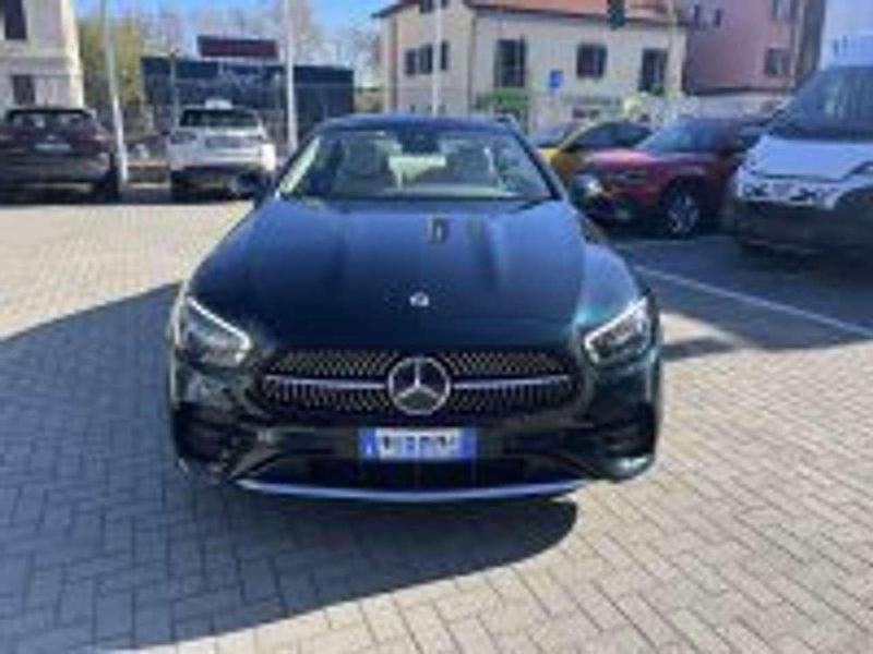 Usata Mercedes E400 Premium Plus 340 CV (250 kW) 2021 Verde Coupé