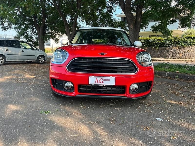 Usata Mini Cooper D Countryman Business 150 CV (110 kW) 2019 Rosso SUV