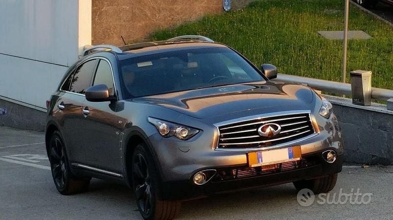Usata Infiniti QX70 Premium 238 CV (175 kW) 2012 Grigio SUV