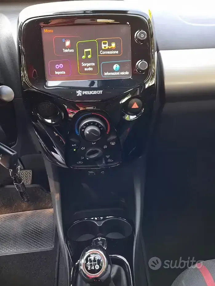 Usata Peugeot 108 Allure Top 69 CV (50 kW) 2016 Bluazzurro Utilitaria