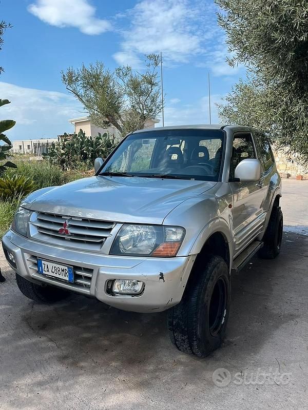 Usata 2002 Mitsubishi Pajero SUV | 5500 € (Super prezzo) - Immagine 1/4