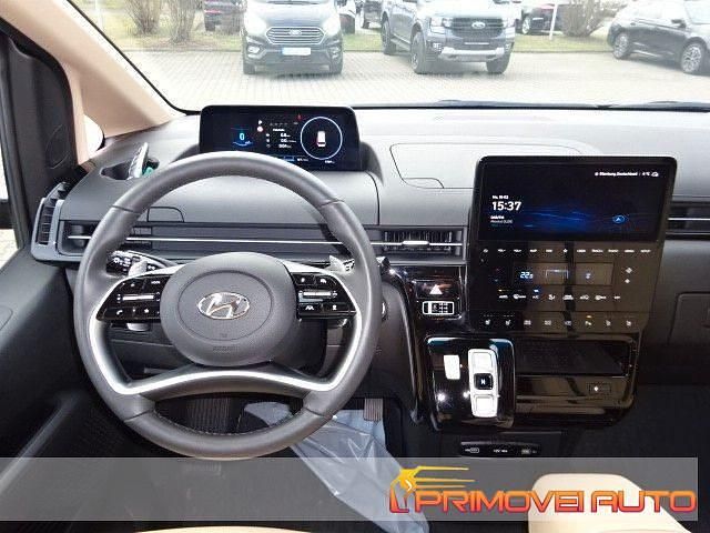 Usata Hyundai Staria Prime 177 CV (130 kW) 2024 Nero Monovolume