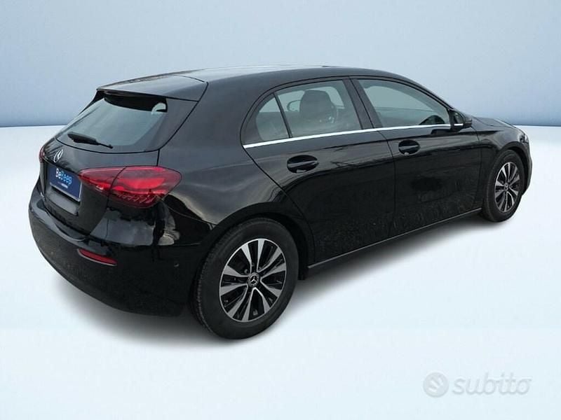 Usata Mercedes A180 Advanced 115 CV (84 kW) 2025 Nero Berlina