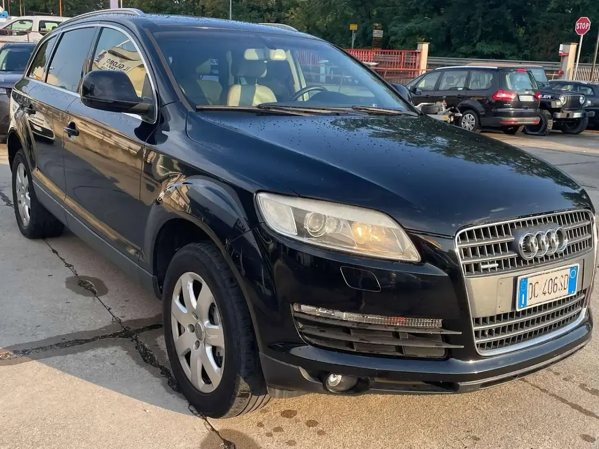 Usata Audi Q7 232 CV (170 kW) 2006 Nero SUV