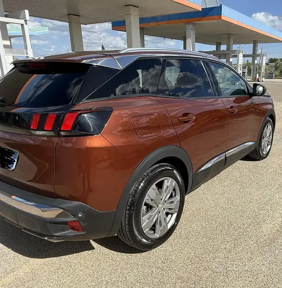 Usata Peugeot 3008 131 CV (96 kW) 2019 Marrone SUV