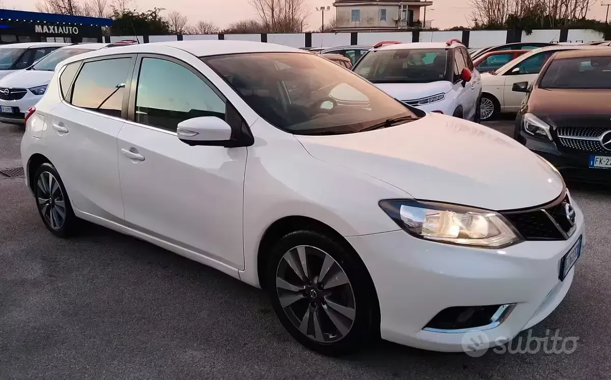 Usata Nissan Pulsar Tekna 110 CV (80 kW) 2015 Bianco Utilitaria