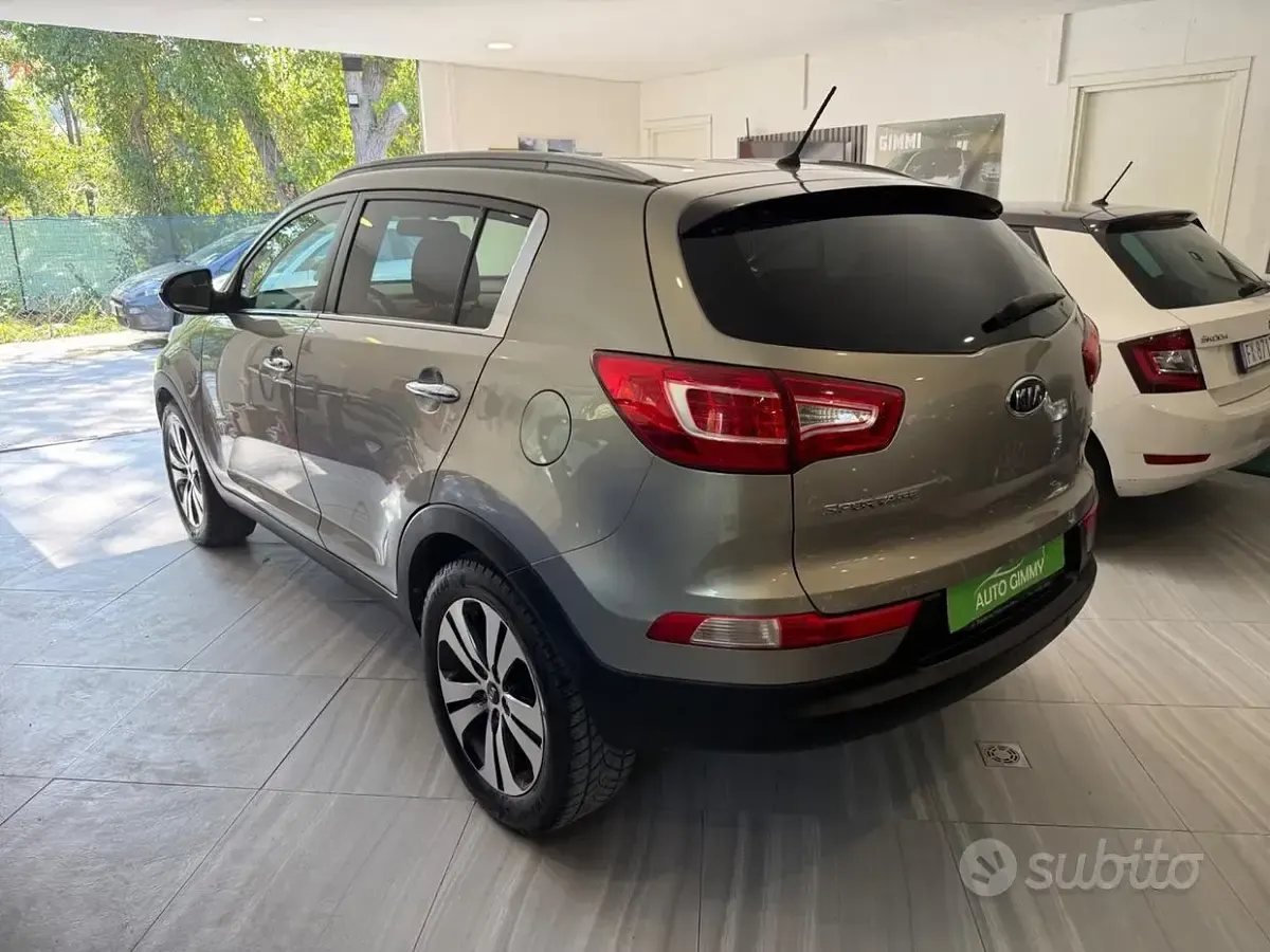 Usata Kia Sportage 116 CV (85 kW) 2012 Beige SUV