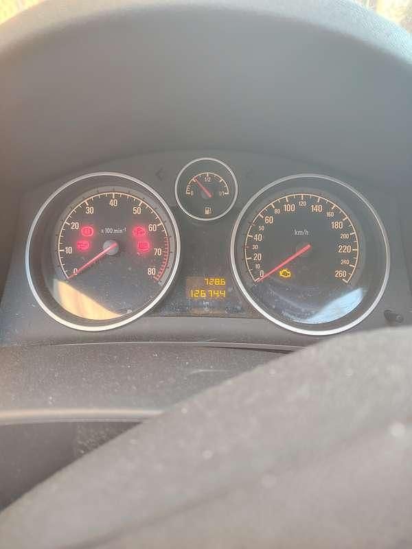 Usata Opel Astra GTC Enjoy 90 CV (66 kW) 2007 Coupé