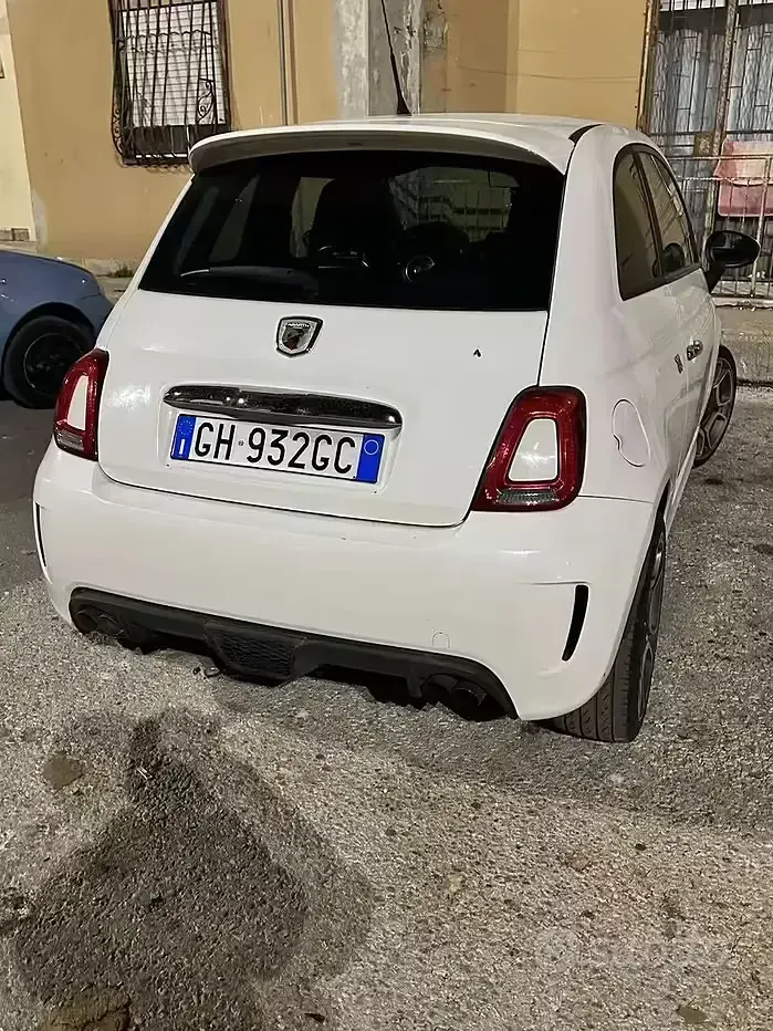 Usata Abarth 500 135 CV (99 kW) 2010 Bianco Berlina