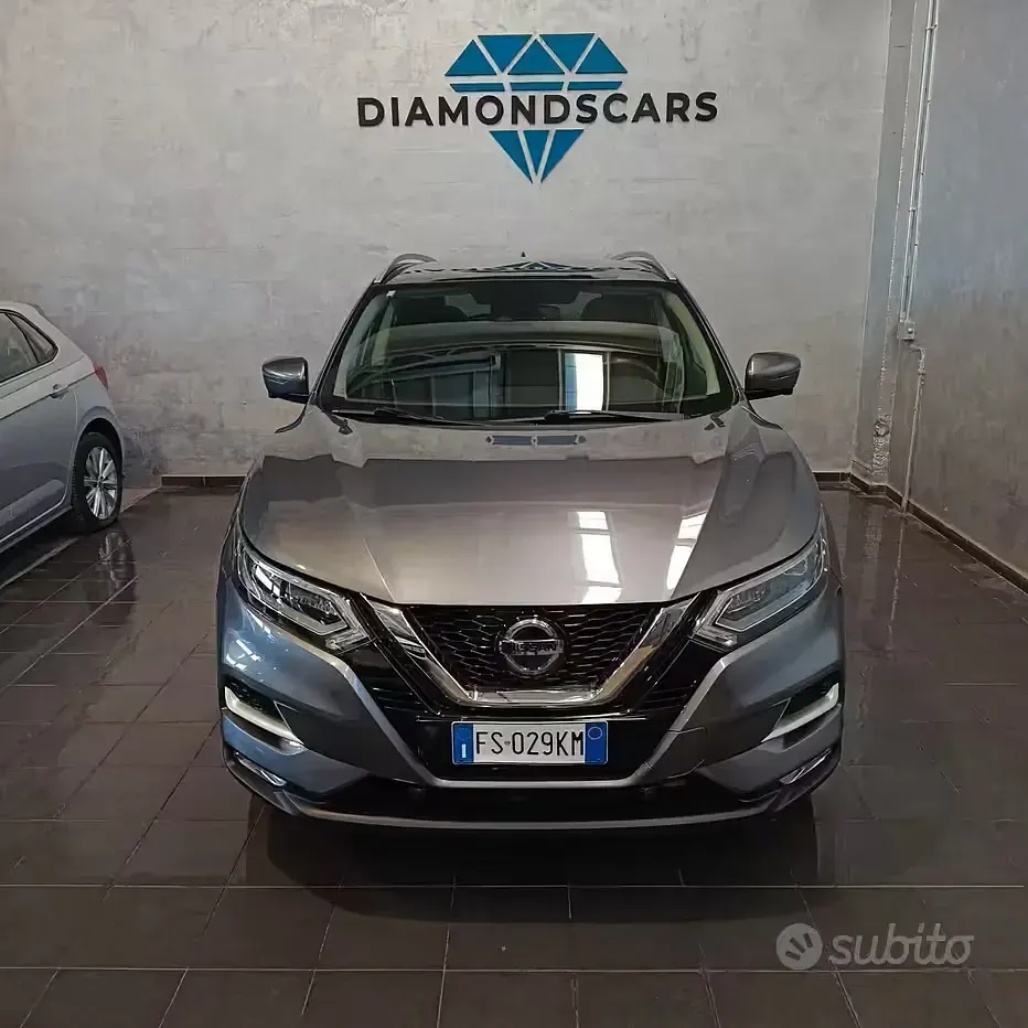 Usata Nissan Qashqai Tekna 116 CV (85 kW) 2018 Grigio SUV