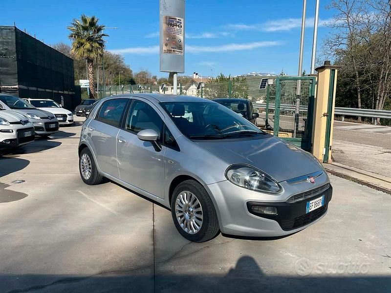 Usata Fiat Punto Evo Active 75 CV (55 kW) 2010 Grigio Utilitaria