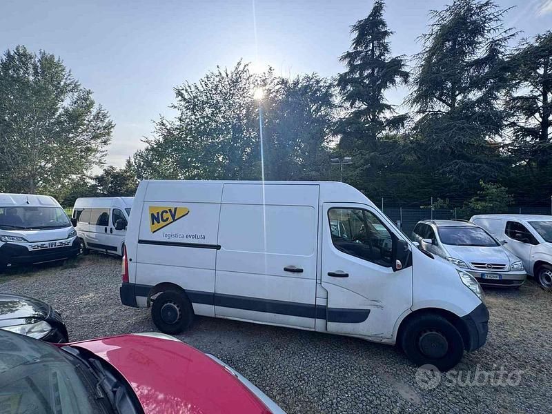 Usata Renault Master 131 CV (96 kW) 2019 Bianco Furgone