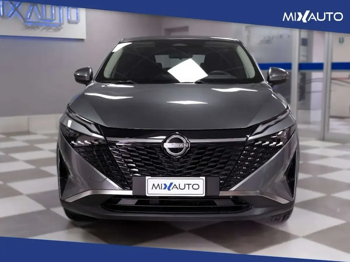 Gebraucht Nissan Qashqai Acenta 140 PS (102 kW) 2025 Grau SUV
