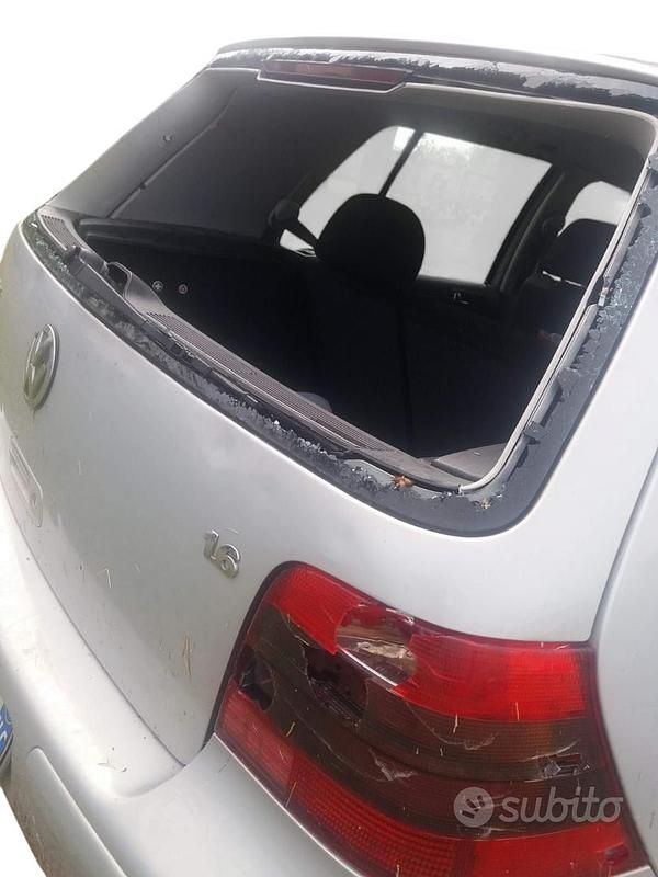 Usata VW Golf III 68 CV (50 kW) 1999 Grigio Berlina