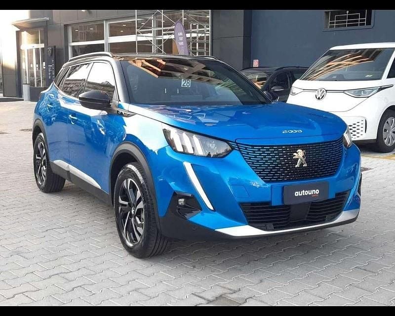 Usata Peugeot e-2008 GTi 100 kW (136 CV) 2022 Blu SUV