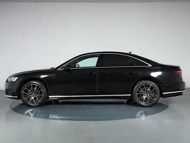 Usata Audi A8 Comfort 286 CV (210 kW) 2021 Nero Berlina