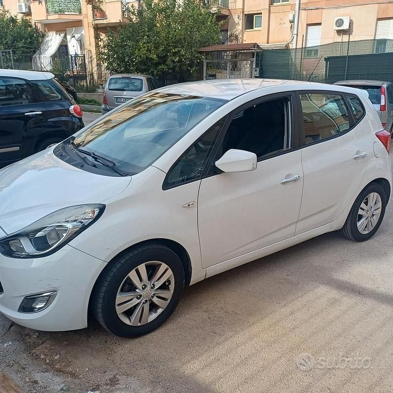 Bianco Usata 2015 Hyundai ix20 Due volumi | 6999 € (Ottimo prezzo) - Immagine 1/3