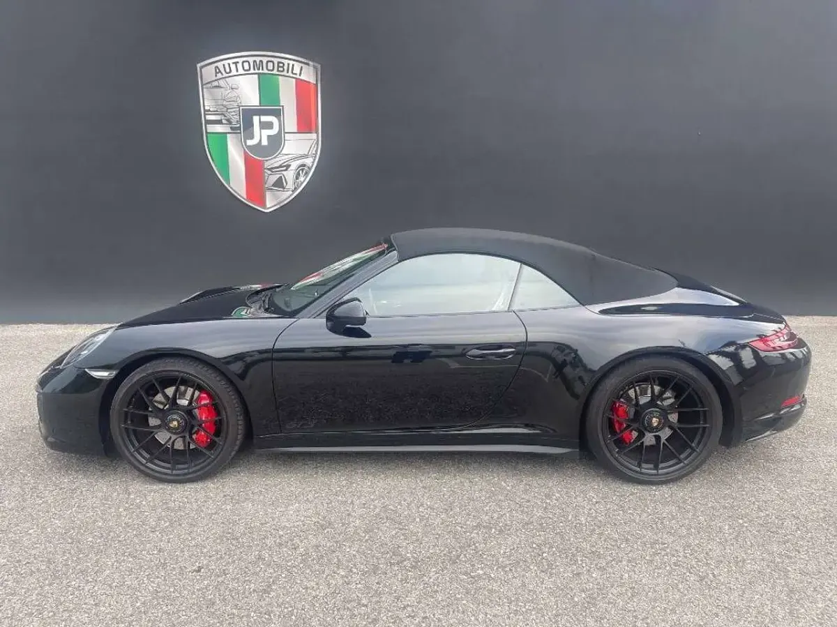 Usata Porsche 911 Carrera 4 GTS 450 CV (330 kW) 2018 Nero Cabrio