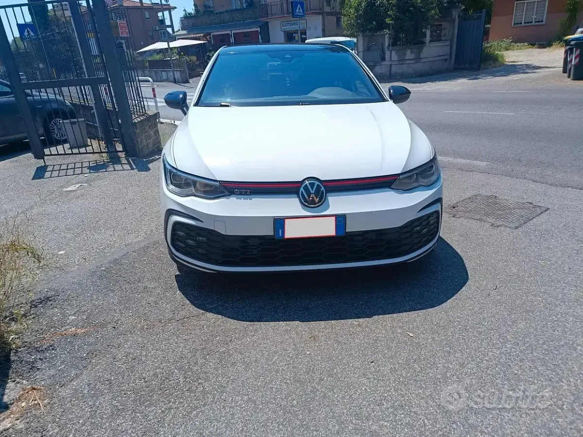 Usata VW Golf VIII GTI 245 CV (180 kW) 2021 Bianco Berlina