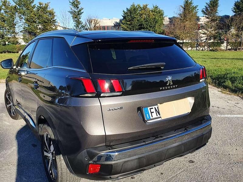 Usata Peugeot 3008 GT-line 120 CV (88 kW) 2018 Grigio SUV