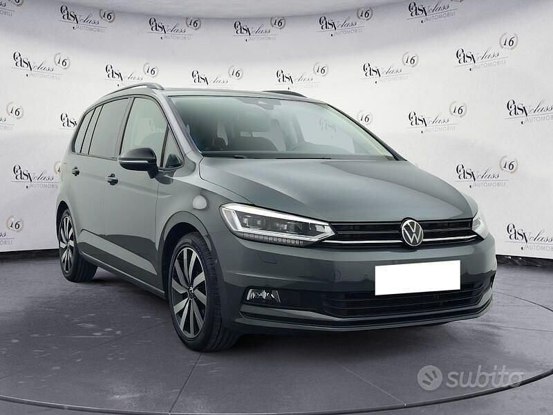 Usata VW Touran Highline 150 CV (110 kW) 2025 Grigio Monovolume