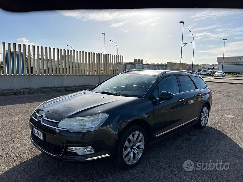 Nero Usata 2011 Citroën C5 Station wagon | 1690 € (Super prezzo) - Immagine 1/4