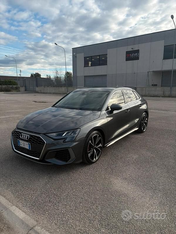 Usata Audi A3 S-Line 116 CV (85 kW) 2021 Grigio Berlina