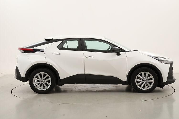 Usata Toyota C-HR Active 140 CV (102 kW) 2024 SUV