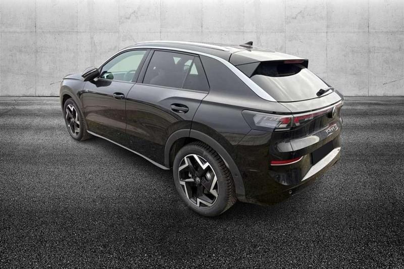 Usata VW T-Roc R-line 150 CV (110 kW) 2026 Nero metallizzato SUV