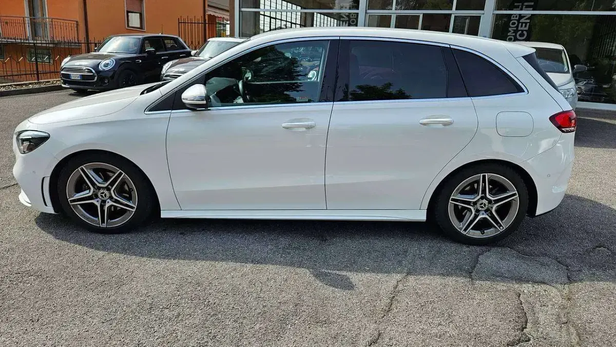 Usata Mercedes B200 Premium 163 CV (119 kW) 2020 Bianco Utilitaria