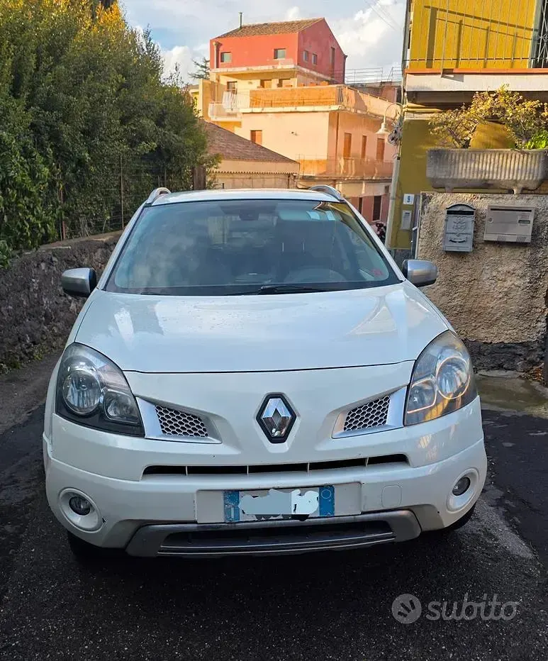 Usata Renault Koleos 150 CV (110 kW) 2011 SUV