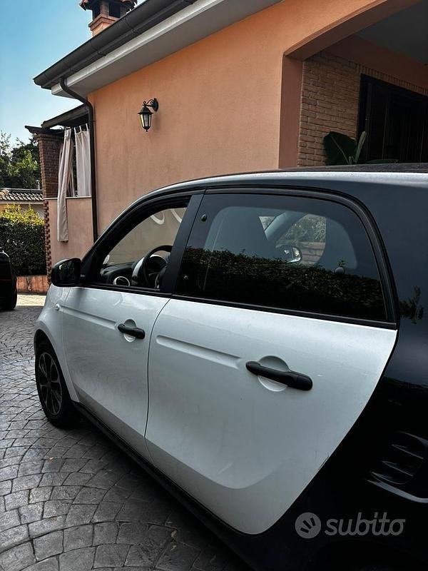 Usata Smart ForFour 71 CV (52 kW) 2016 Utilitaria