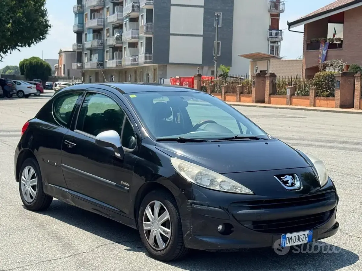 Usata Peugeot 207 95 CV (69 kW) 2008 Nero Berlina