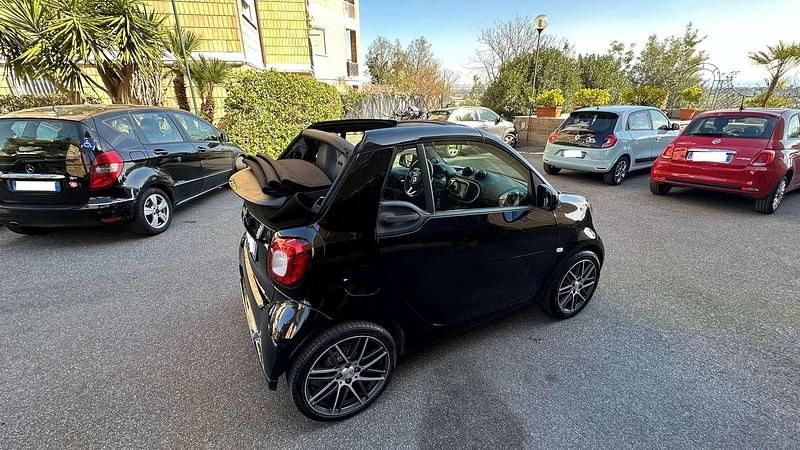 Usata Smart ForTwo Cabrio Brabus Xclusive 109 CV (80 kW) 2017 Nero Cabrio