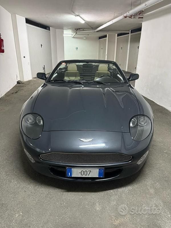 Usata Aston Martin DB7 2002 Grigio Cabrio
