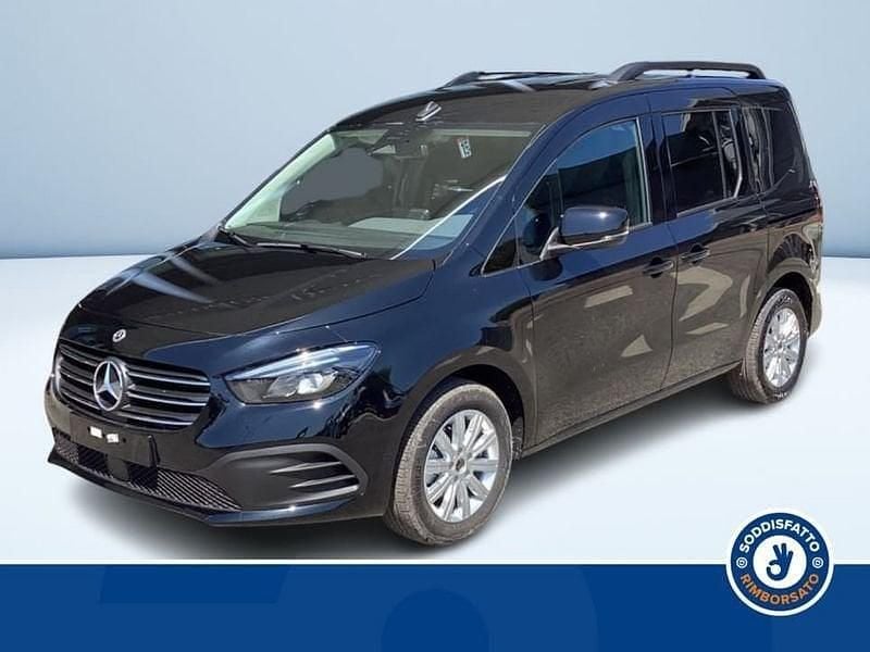 Usata Mercedes T180 115 CV (84 kW) 2025 Nero Monovolume