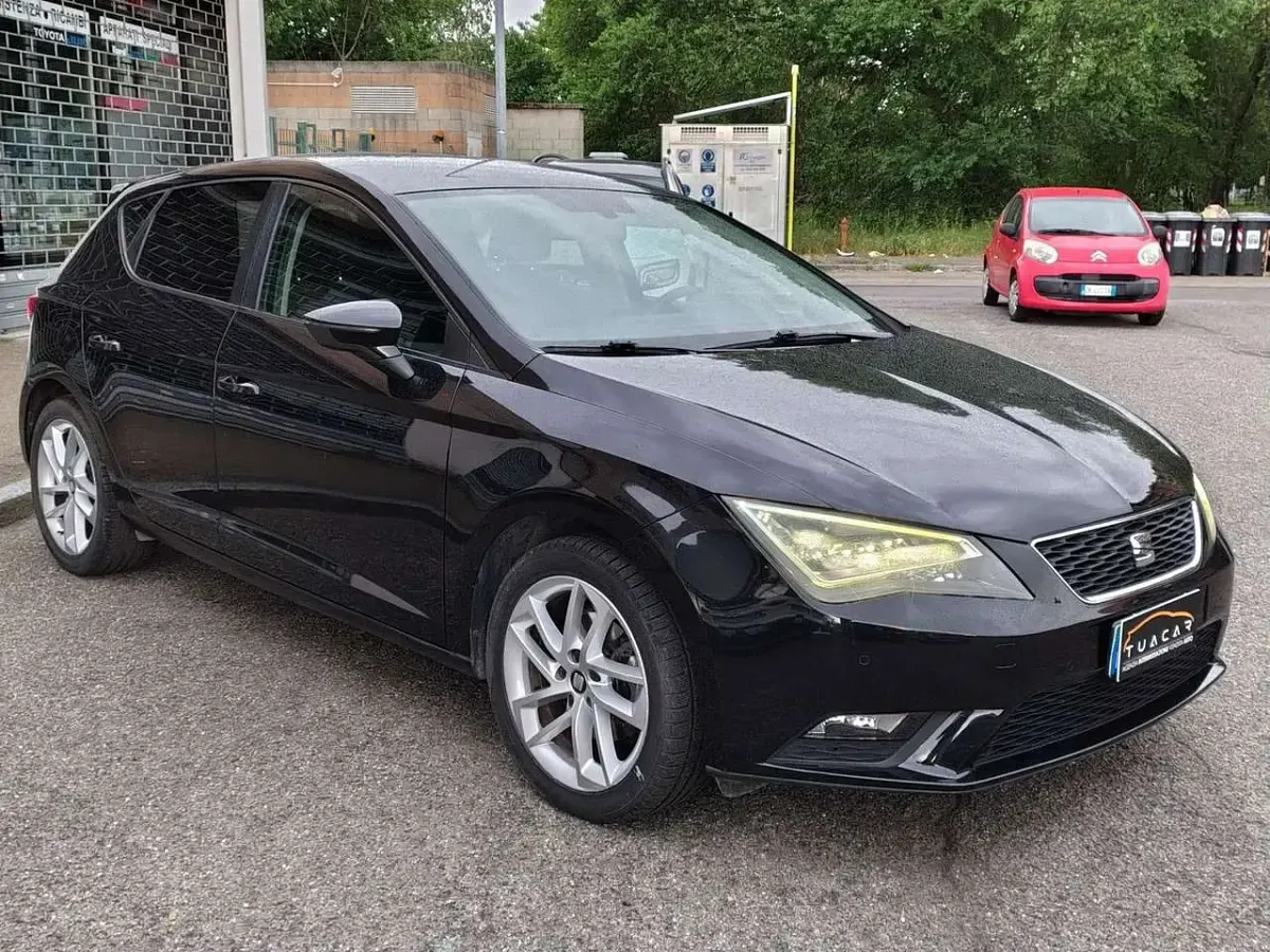 Occasion Seat Leon Style 105 PK (77 kW) 2014 Zwart Sedan