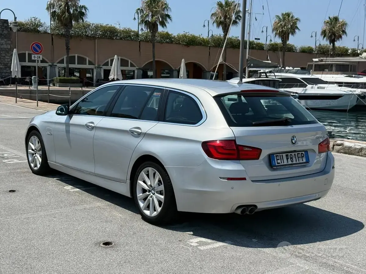 Usata BMW 520 184 CV (135 kW) 2012 Grigio Station wagon