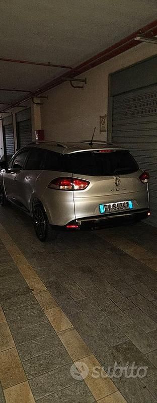 Usata Renault Clio GrandTour 75 CV (55 kW) 2015 Grigio Station wagon