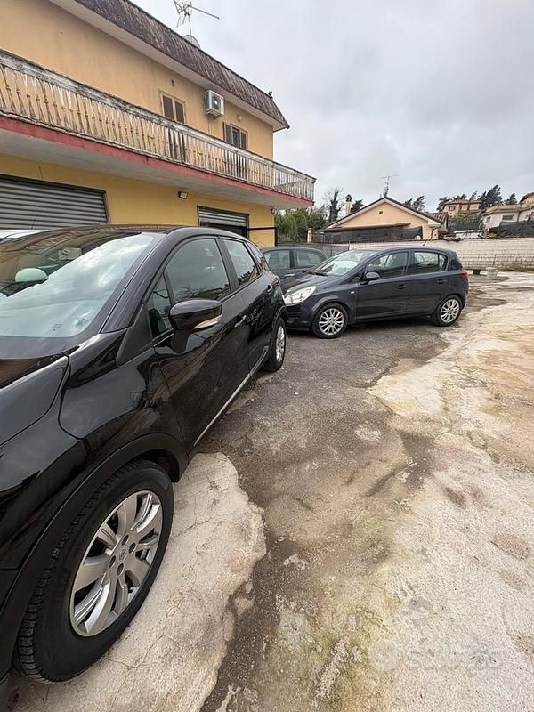 Usata Renault Captur 90 CV (66 kW) 2013 Nero SUV