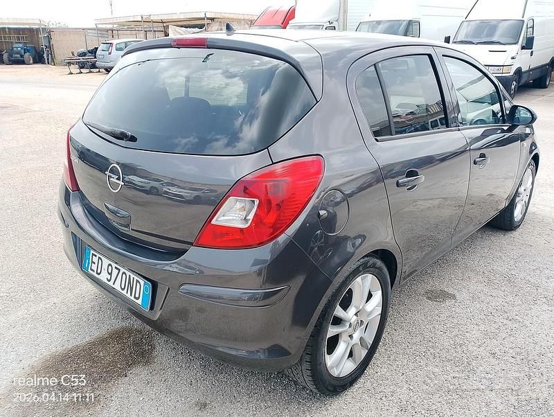 Usata Opel Corsa 80 CV (58 kW) 2010 Grigio Utilitaria