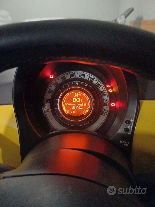 Usata Fiat 500 100 CV (73 kW) 2008 Giallo Utilitaria