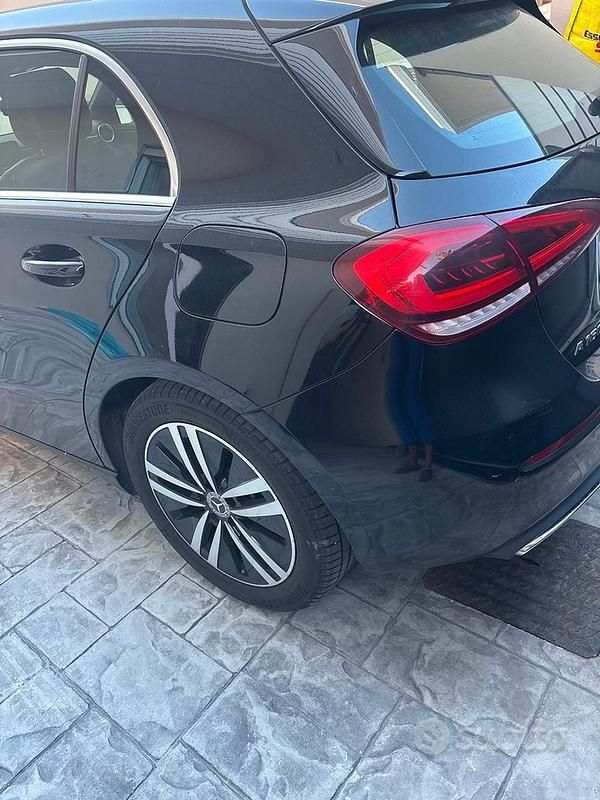 Usata Mercedes A160 Night 95 CV (69 kW) 2022 Nero Berlina