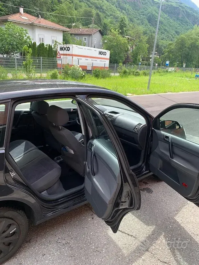 Usata VW Polo 54 CV (39 kW) 2006 Nero Utilitaria
