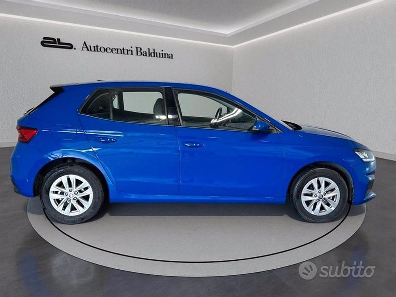 Usata Skoda Fabia Ambition 65 CV (47 kW) 2023 Blu mediterraneo met Utilitaria