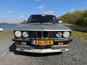 Usata BMW 524 116 CV (85 kW) 1985 Marrone Berlina